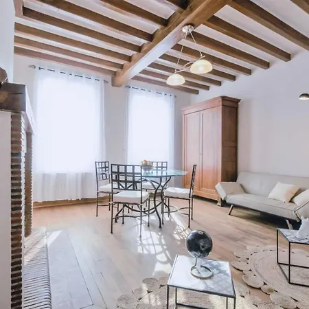 Le Messager Dom wakacyjny Pougy